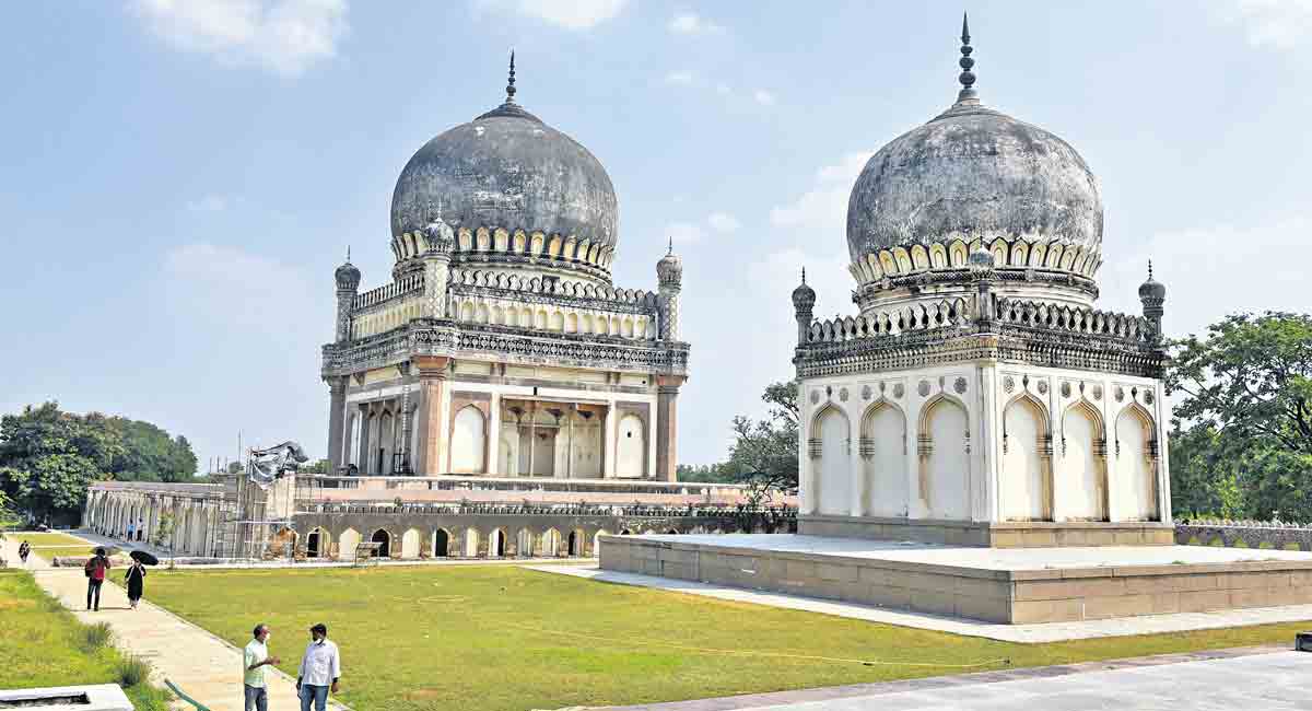 Qutub Shahi Tombs